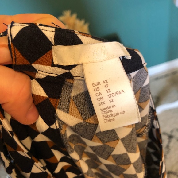 Geometric Pattern Dress - Picture 2 of 3